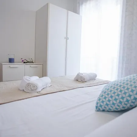 Kaary Happiness * Marina di Ragusa